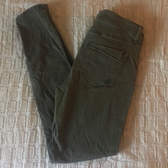 Express Pants - Express Size 8 Olive Skinny Jegging Express Pants - Express Size 8 Olive Skinny Jegging